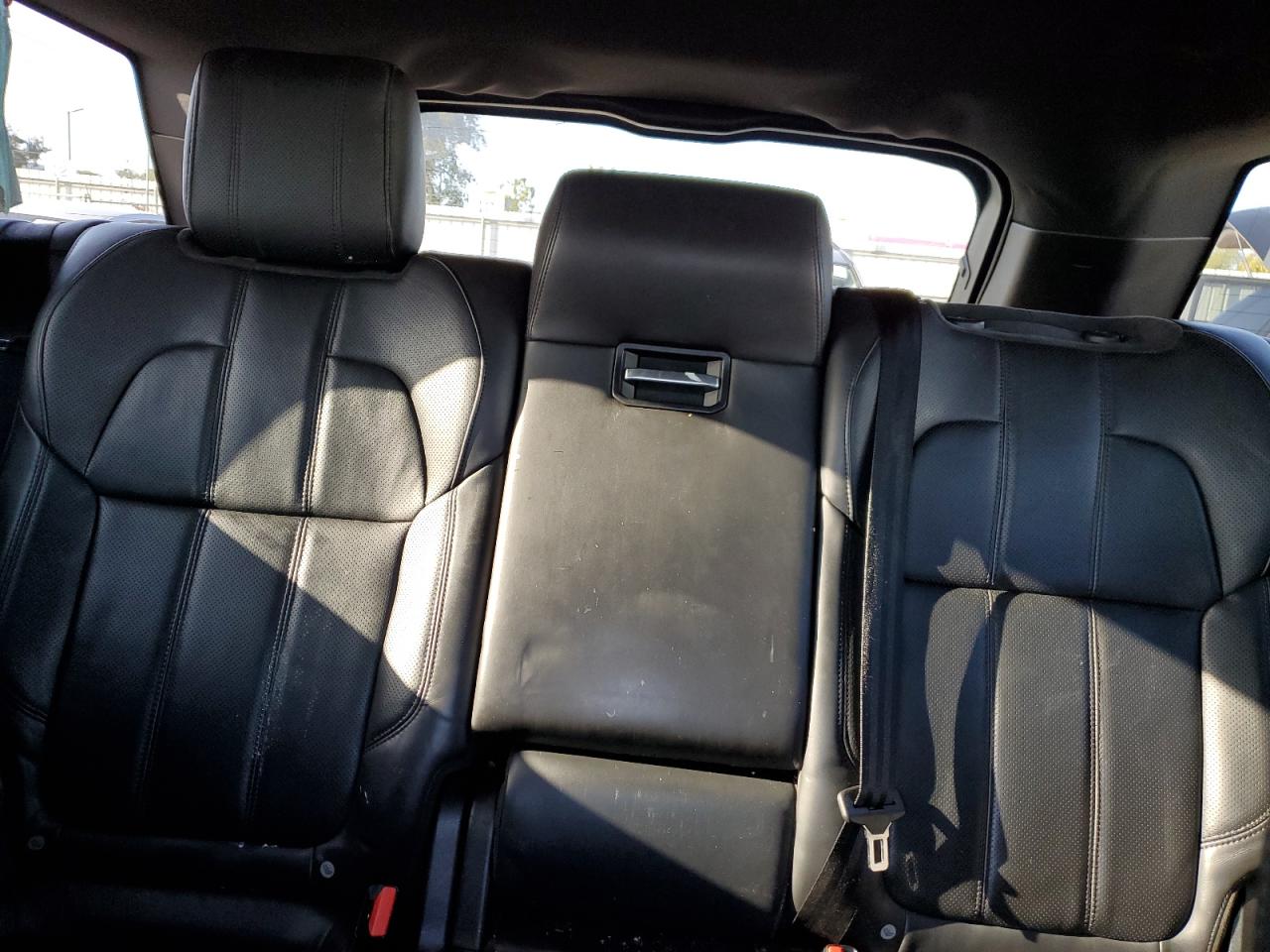 2014 Land Rover Range Rover - Image 10