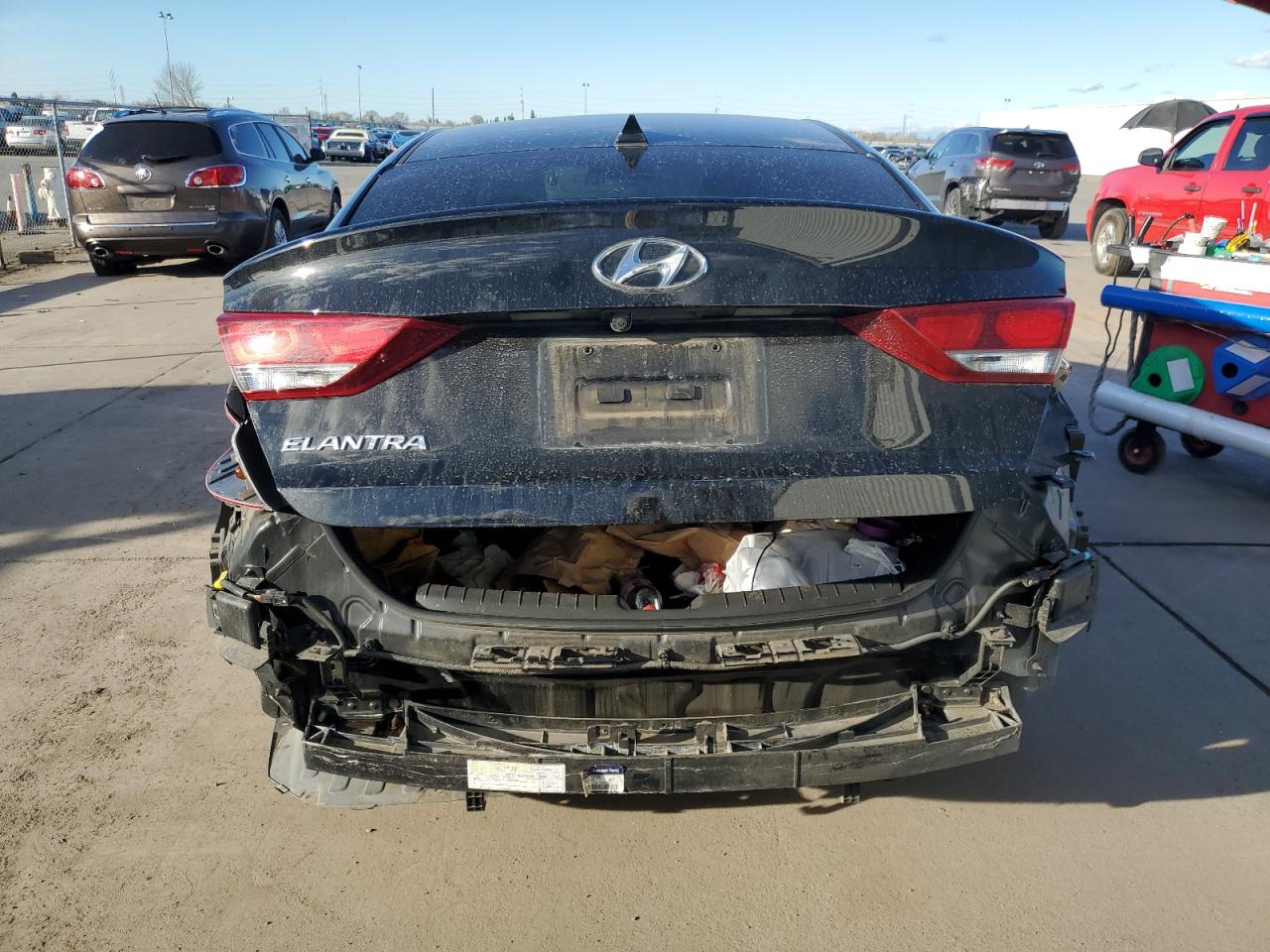 2018 Hyundai Elantra - Image 6