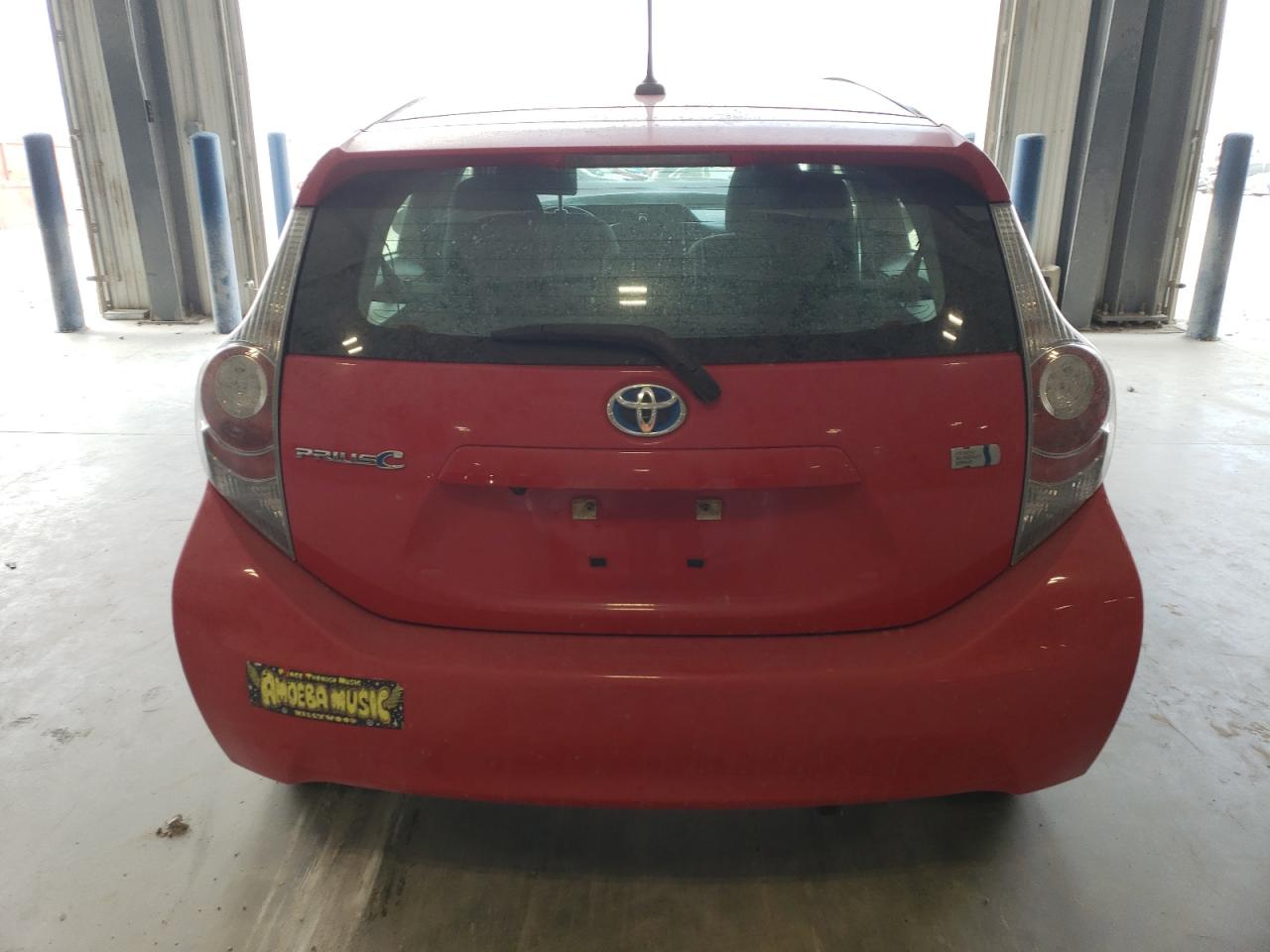 2013 Toyota Prius - Image 6