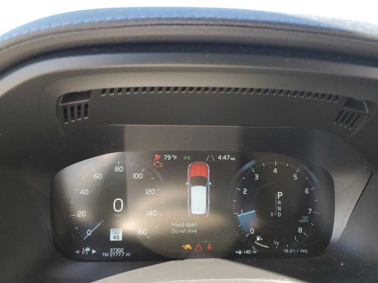 2020 Volvo XC60 - Image 9