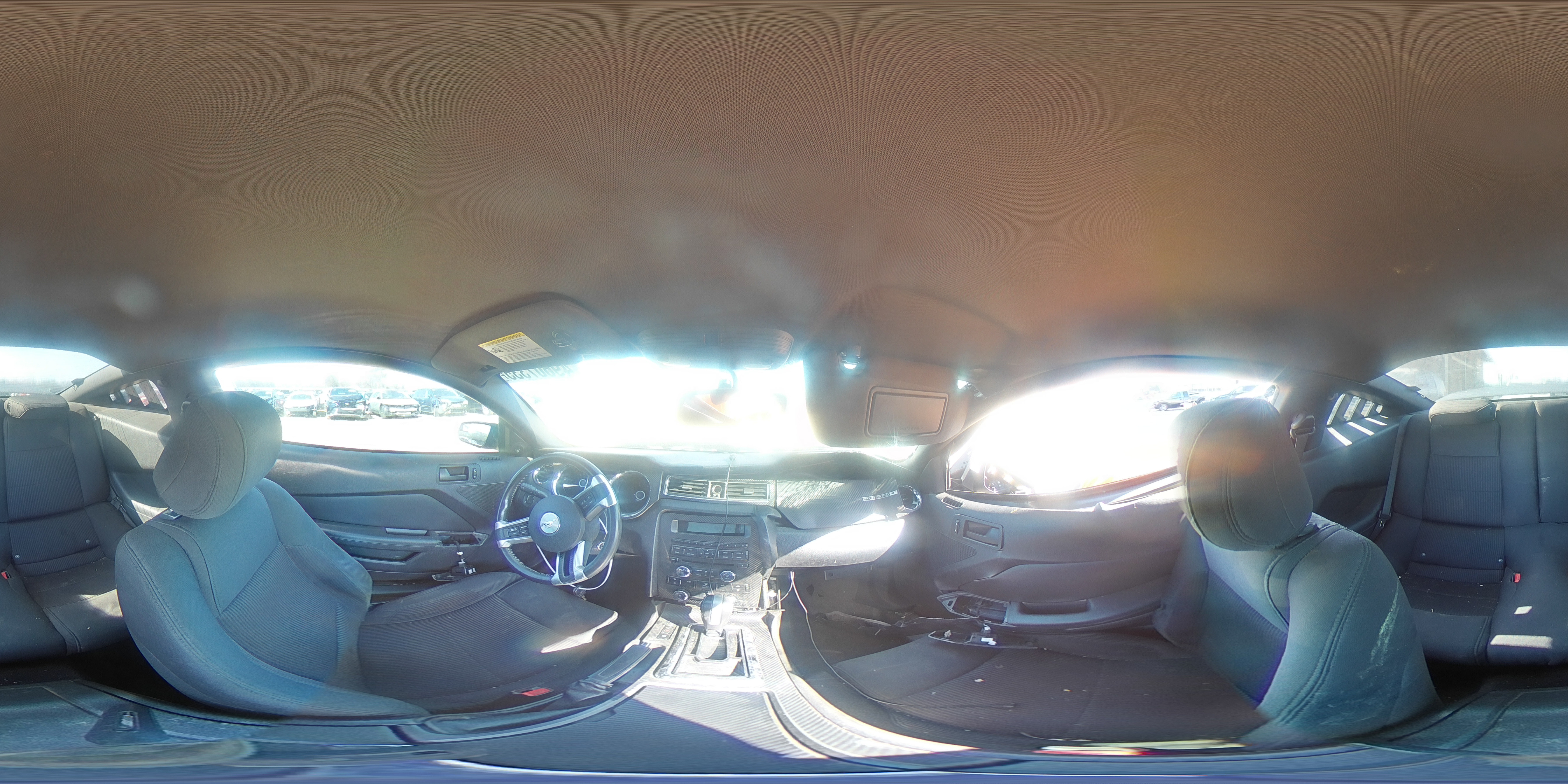 2014 Ford Mustang - Image 13