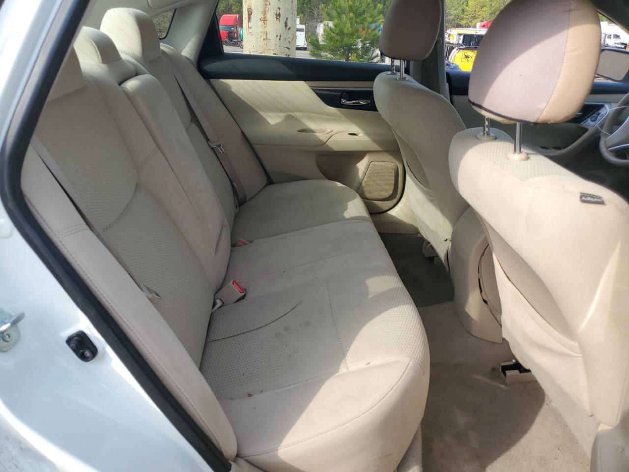 2014 Nissan Altima - Image 10