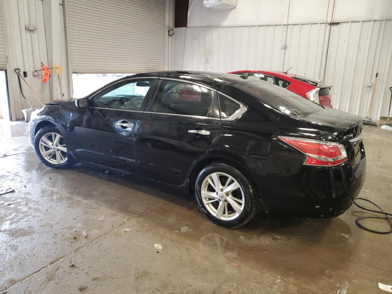 2015 Nissan Altima - Image 2