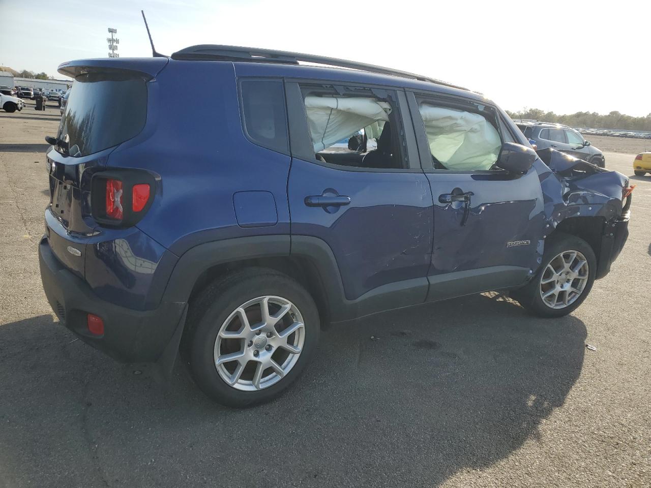 2020 Jeep Renegade - Image 3