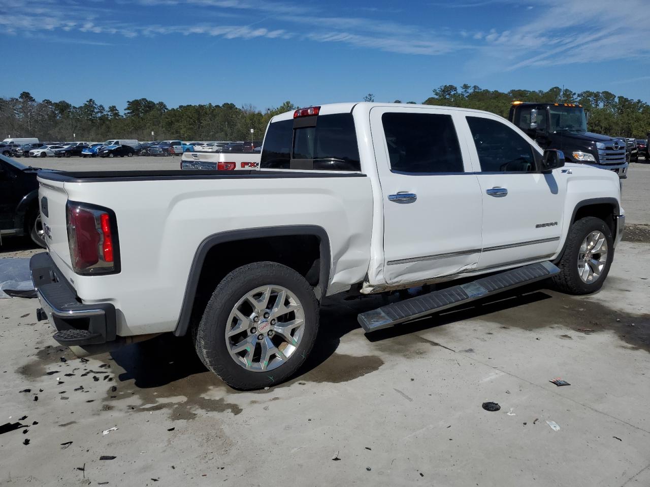 2018 GMC Sierra - Image 3