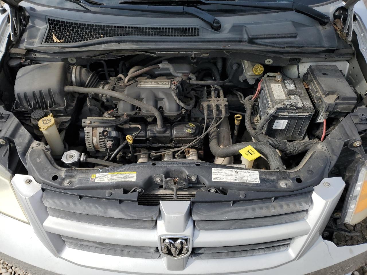 2008 Dodge Caravan - Image 12