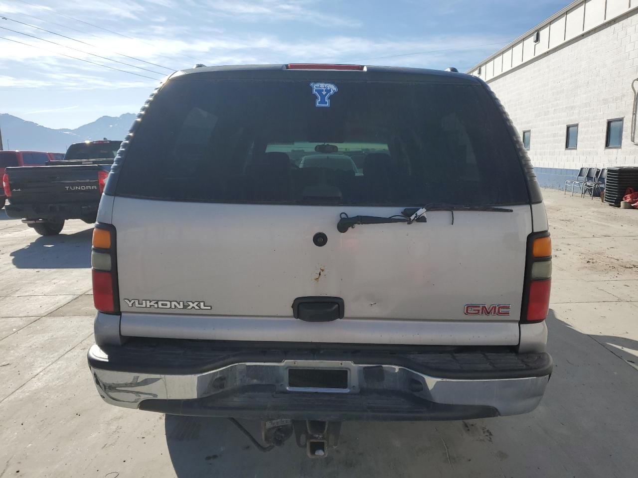 2005 GMC Yukon - Image 6