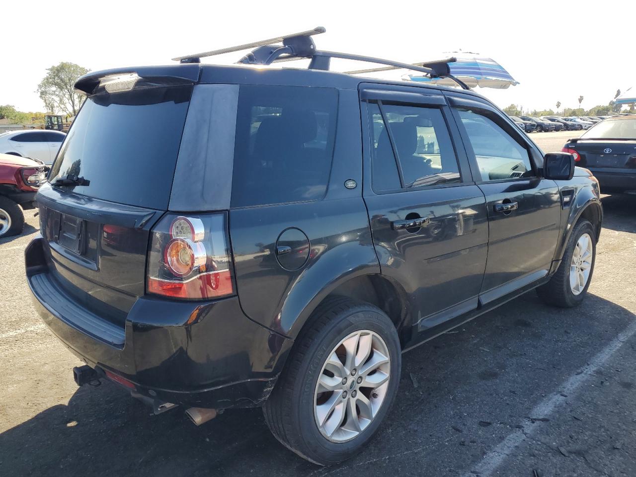 2014 Land Rover LR2 - Image 3