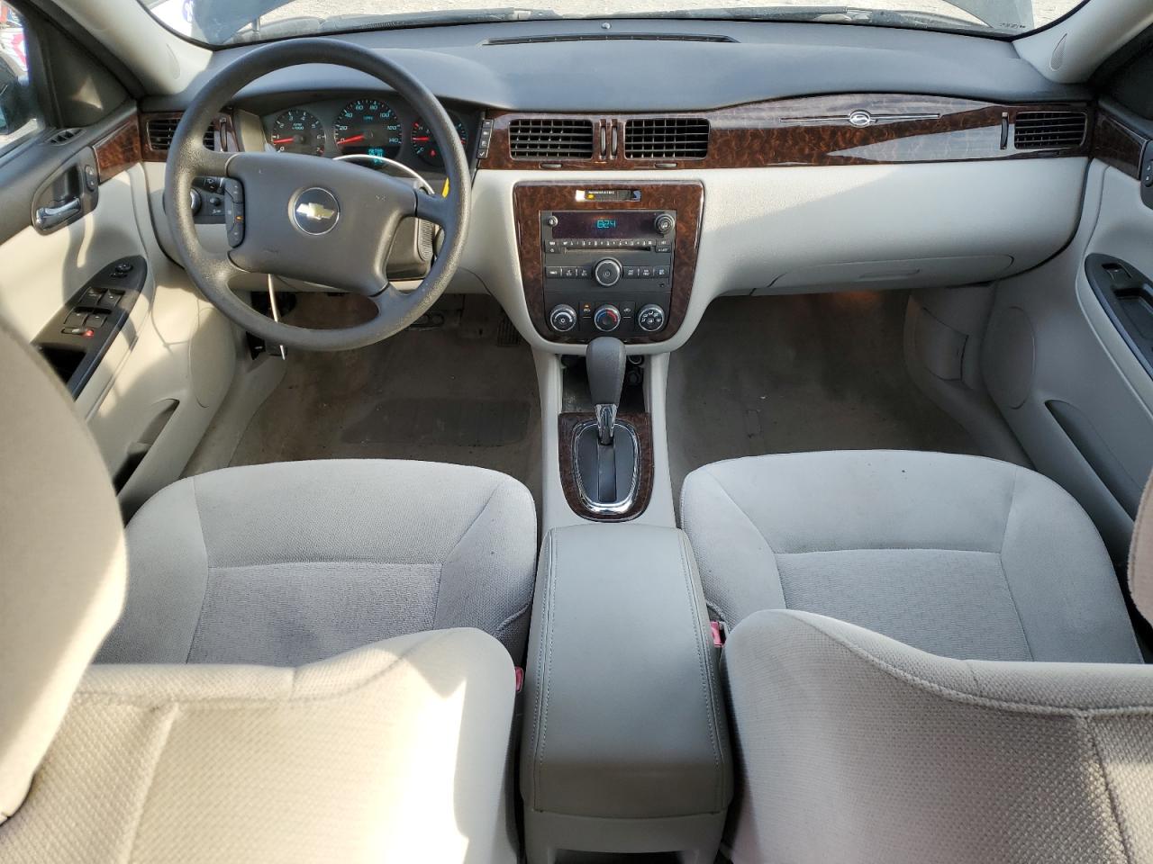2013 Chevrolet Impala - Image 8