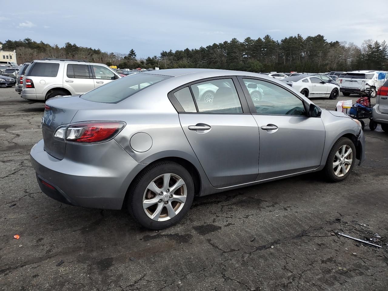 2010 Mazda 3 - Image 3