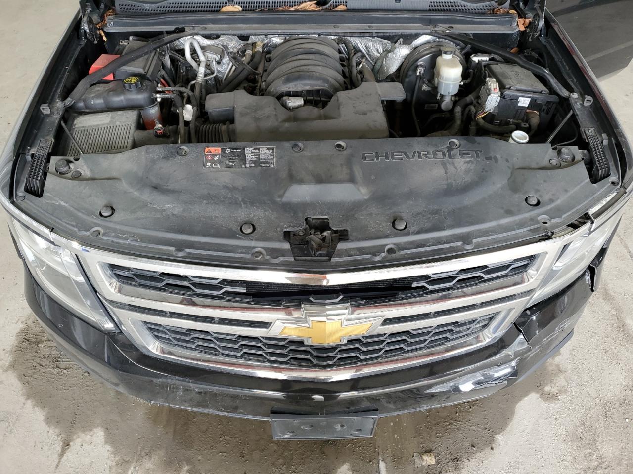 2015 Chevrolet Suburban - Image 12