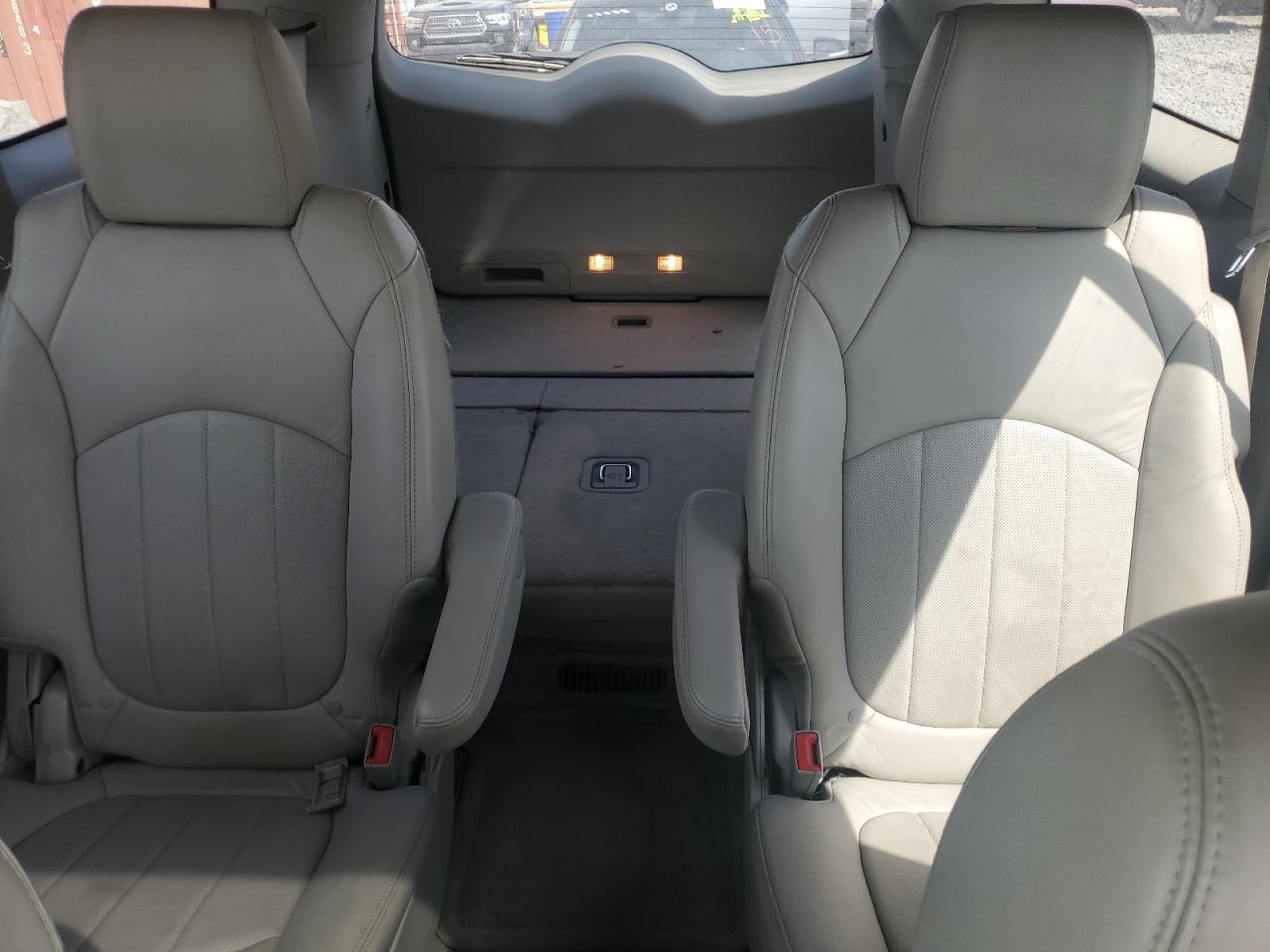 2012 Buick Enclave - Image 10