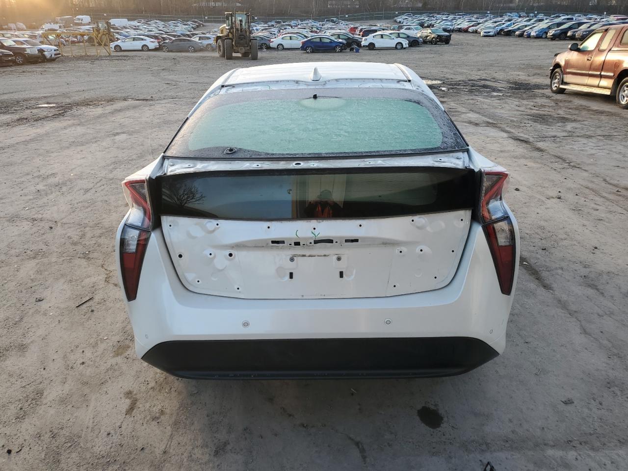 2018 Toyota Prius - Image 6
