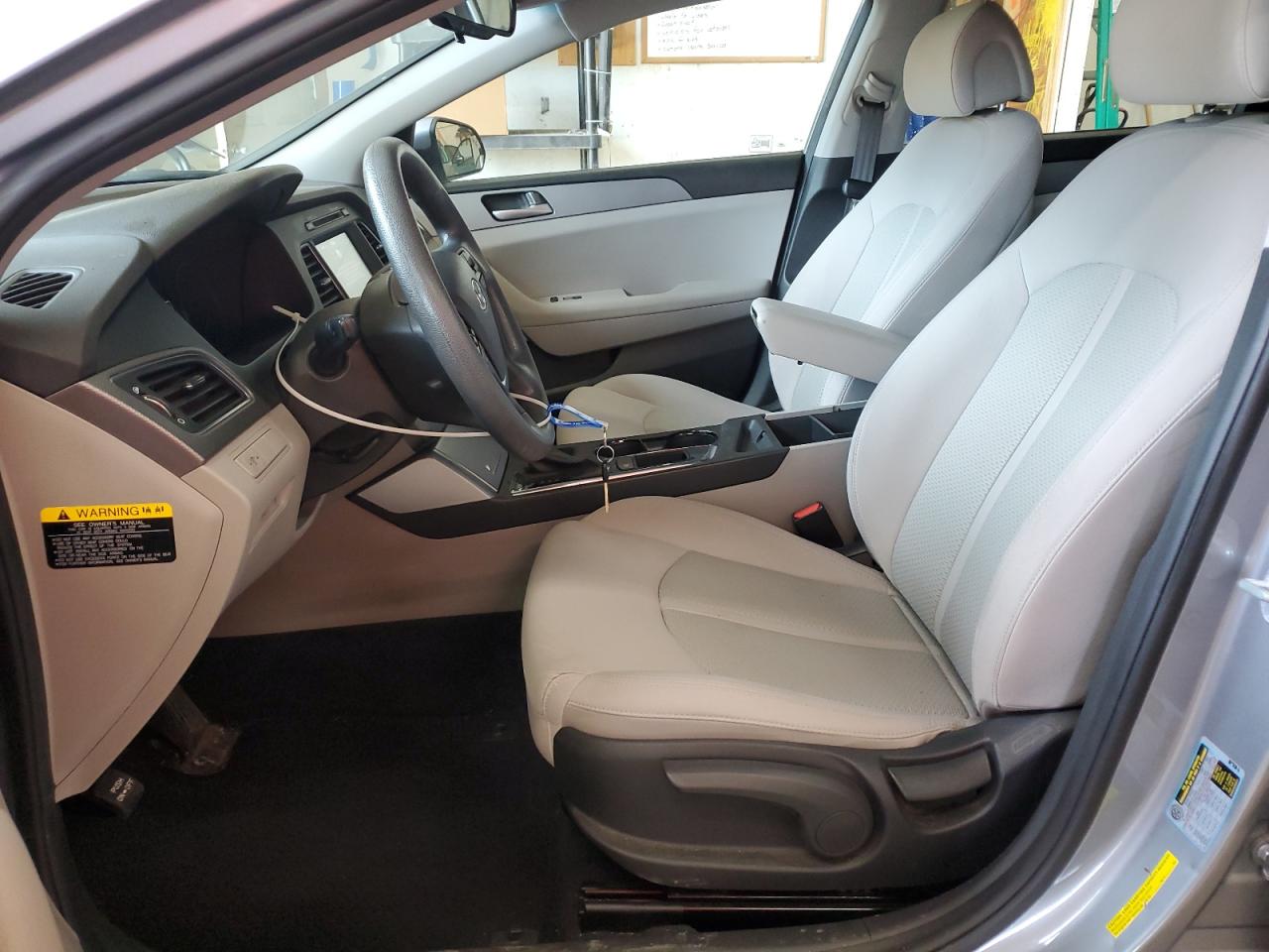 2017 Hyundai Sonata - Image 7
