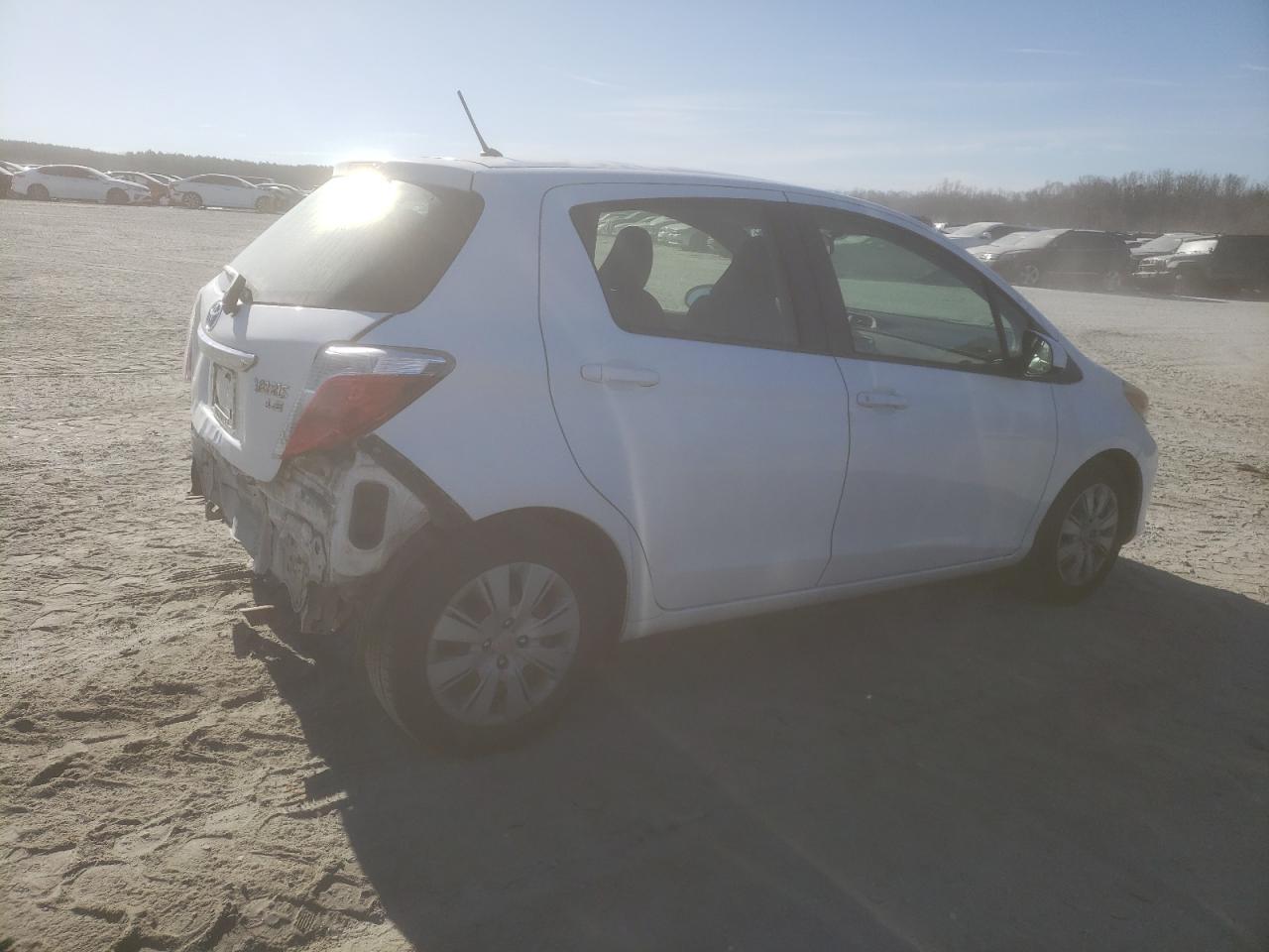 2013 Toyota Yaris - Image 3