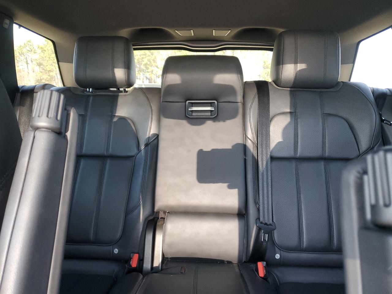 2016 Land Rover Range Rover - Image 10