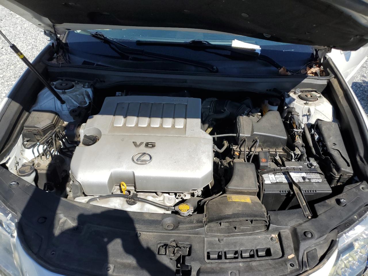 2014 Lexus ES - Image 12