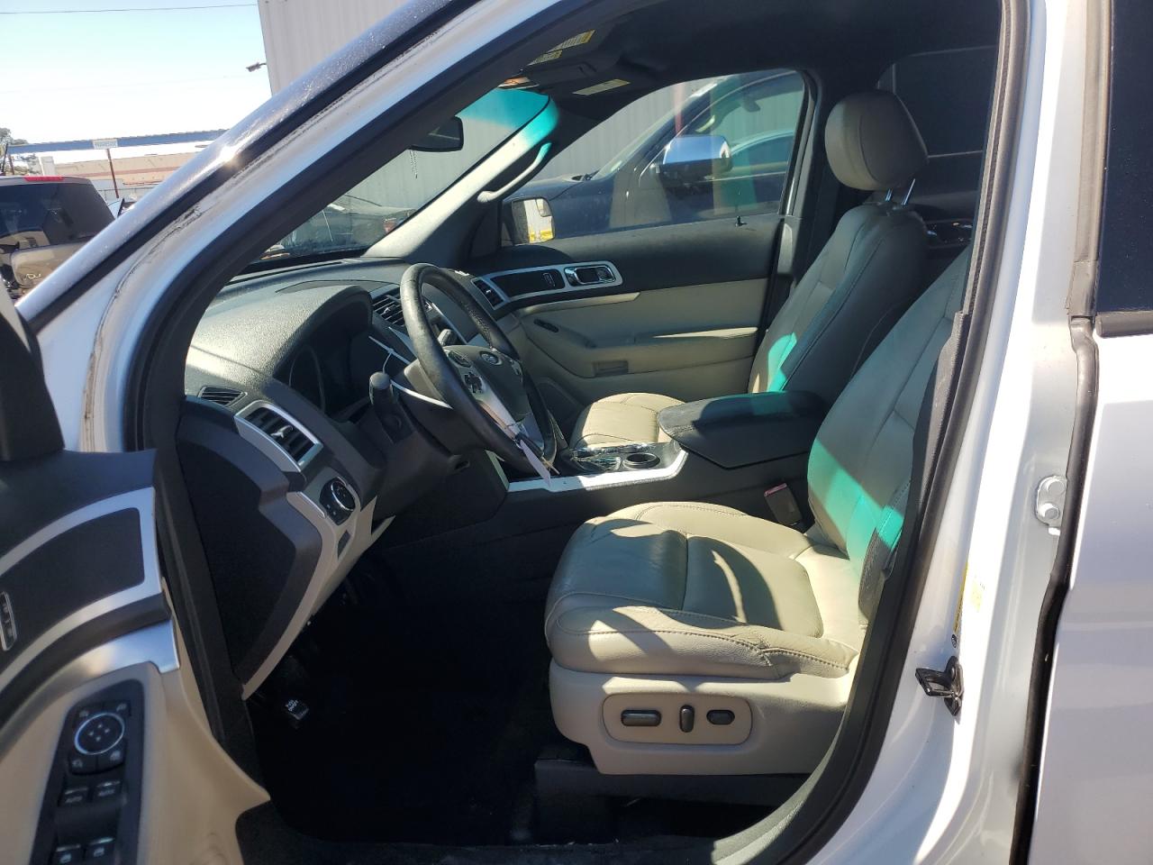 2015 Ford Explorer - Image 7