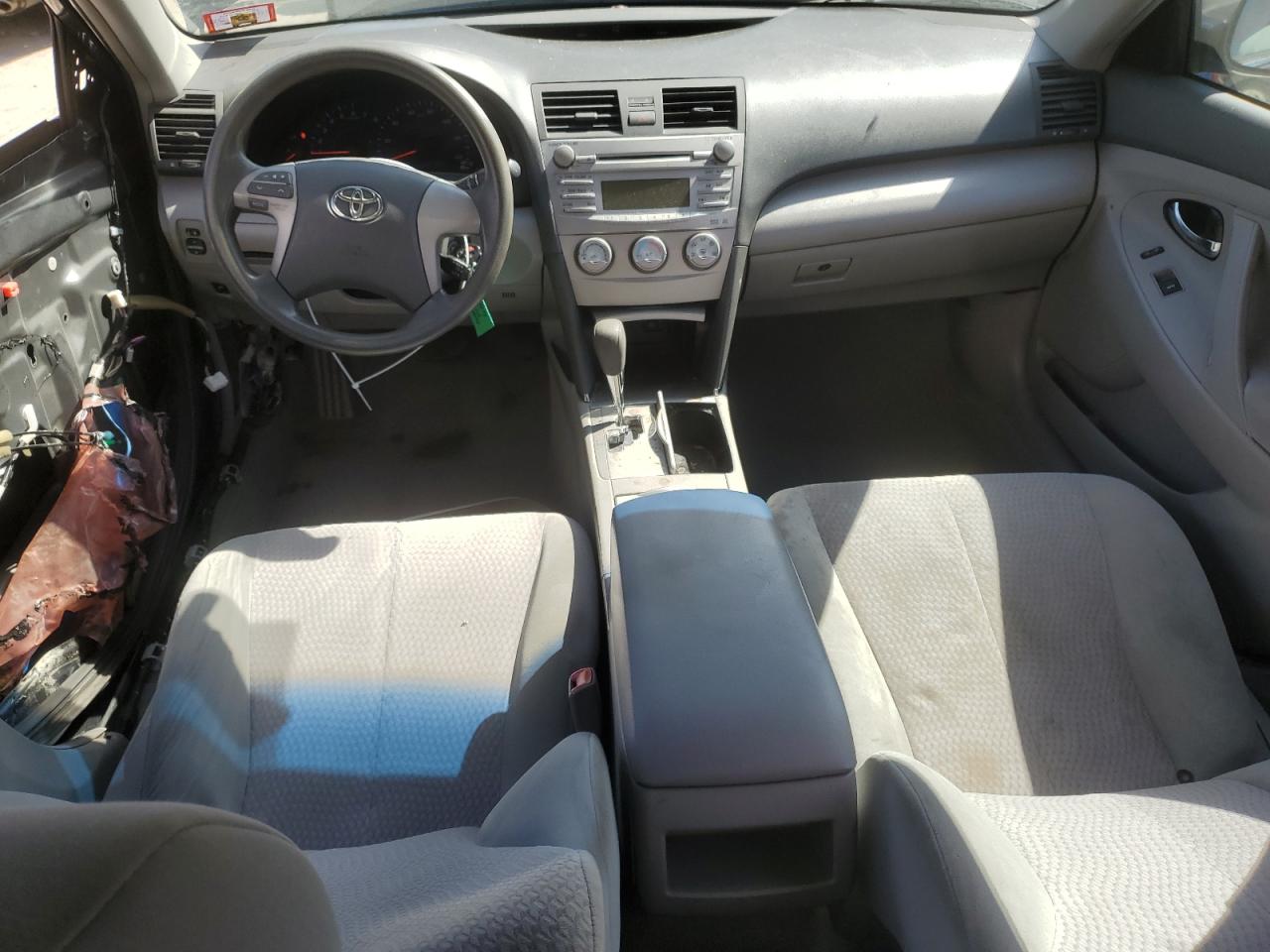 2011 Toyota Camry - Image 8