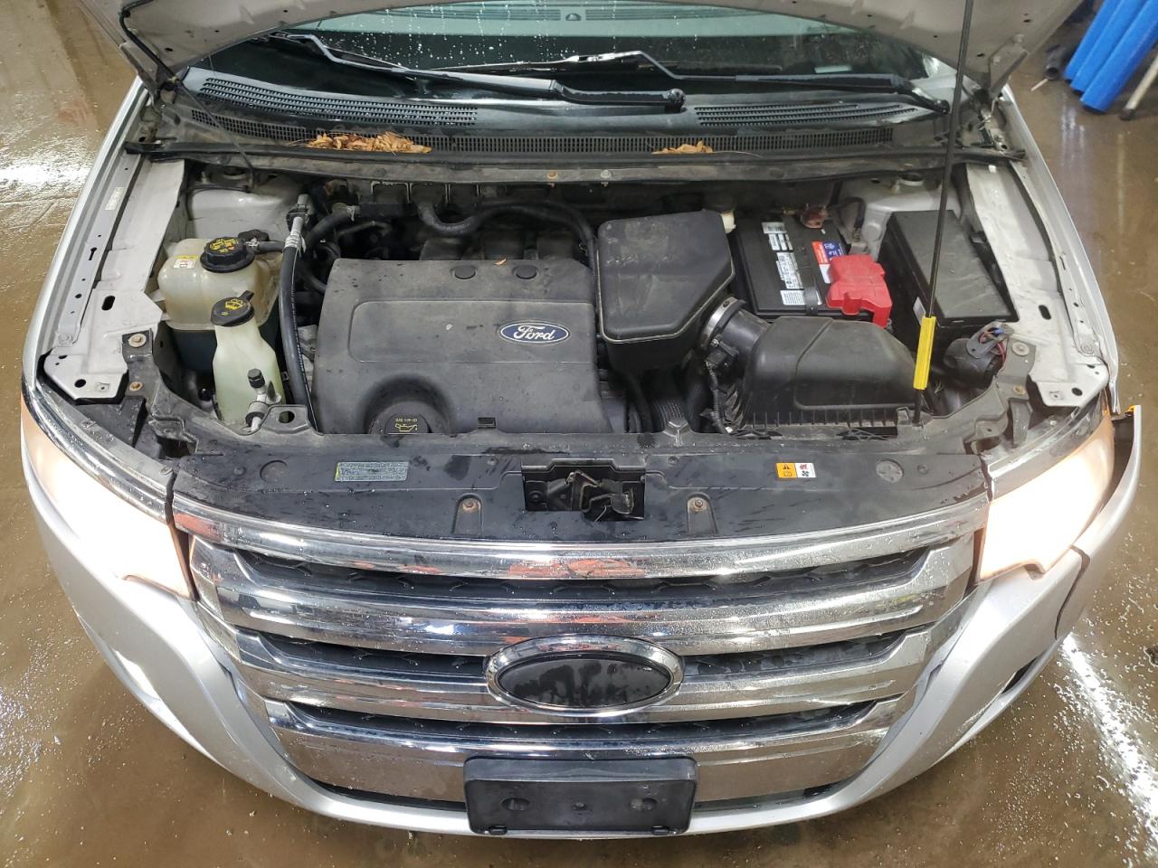 2011 Ford Edge - Image 11