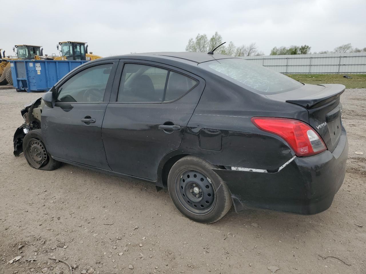 2016 Nissan Versa - Image 2