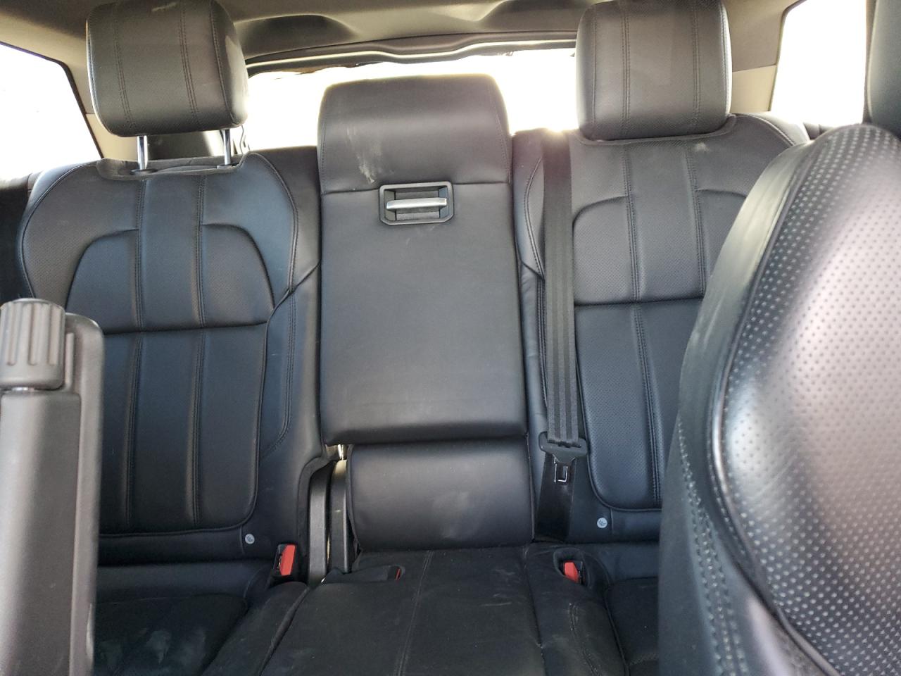 2016 Land Rover Range Rover - Image 10