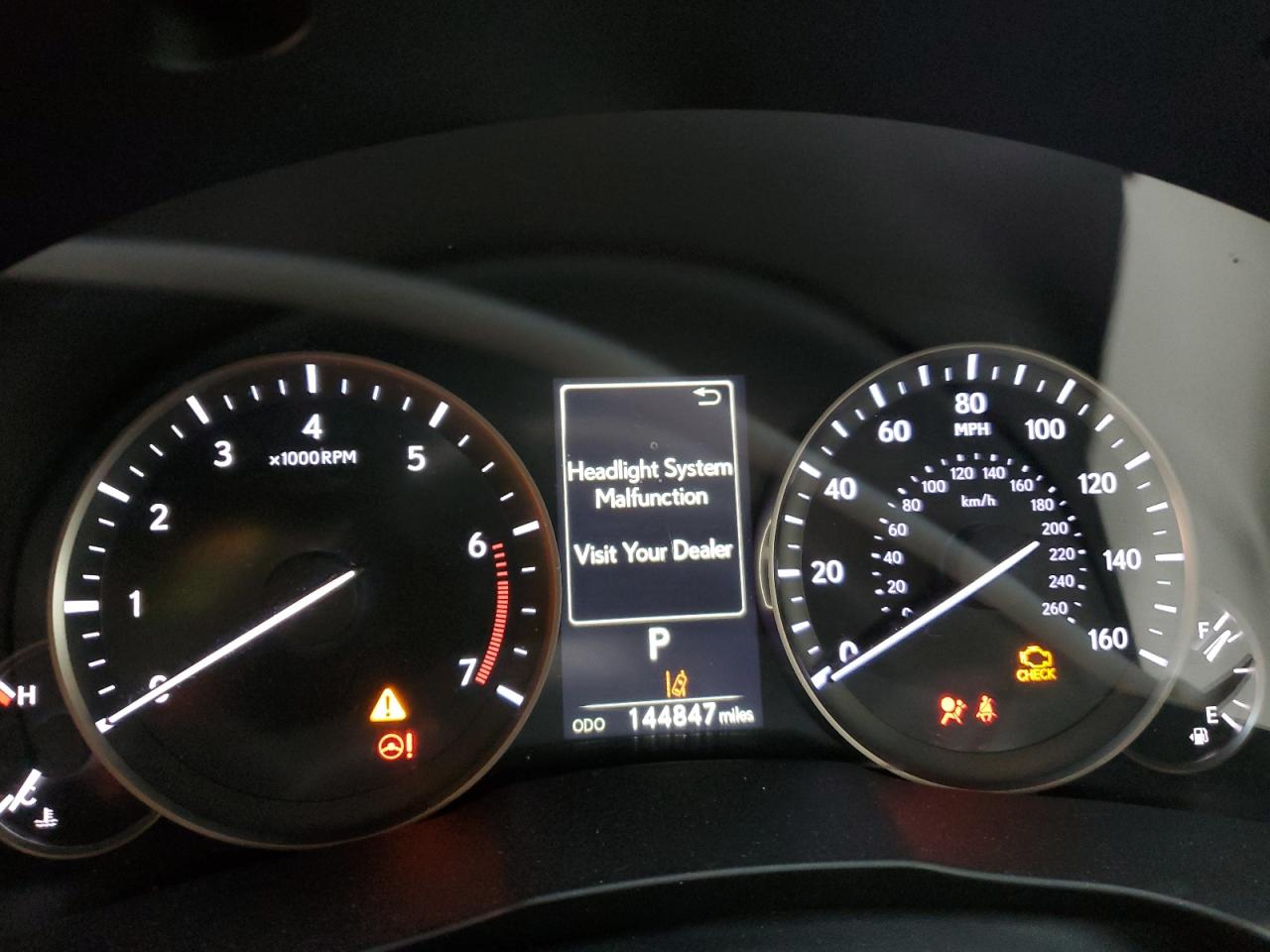 2016 Lexus ES - Image 9