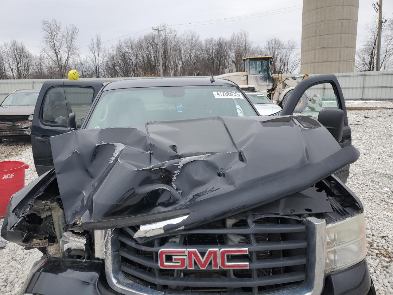 2010 GMC Sierra - Image 12