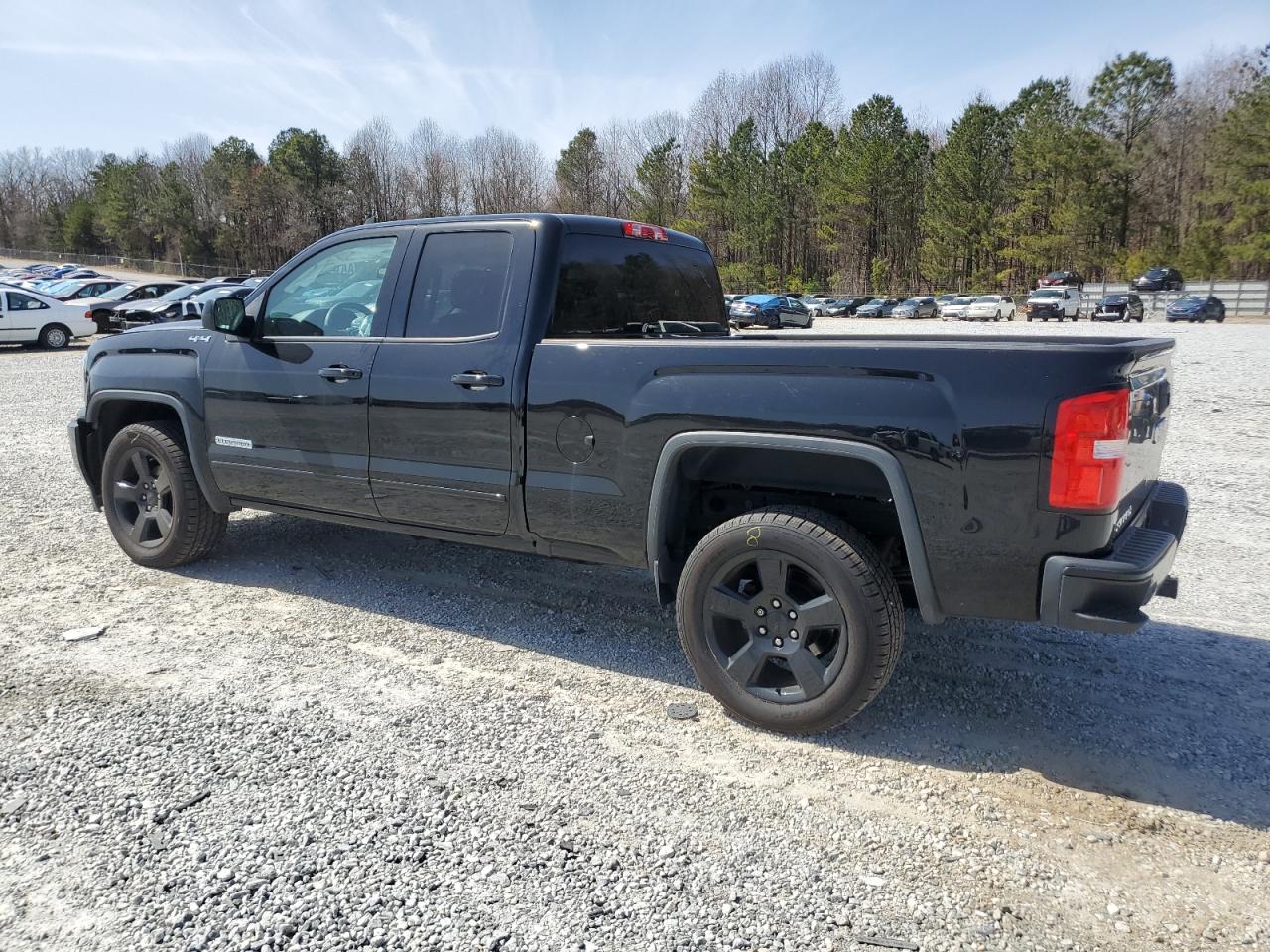 2017 GMC Sierra - Image 2