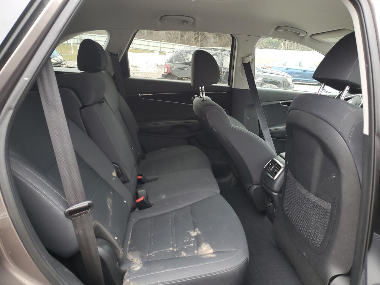 2019 Kia Sorento - Image 12