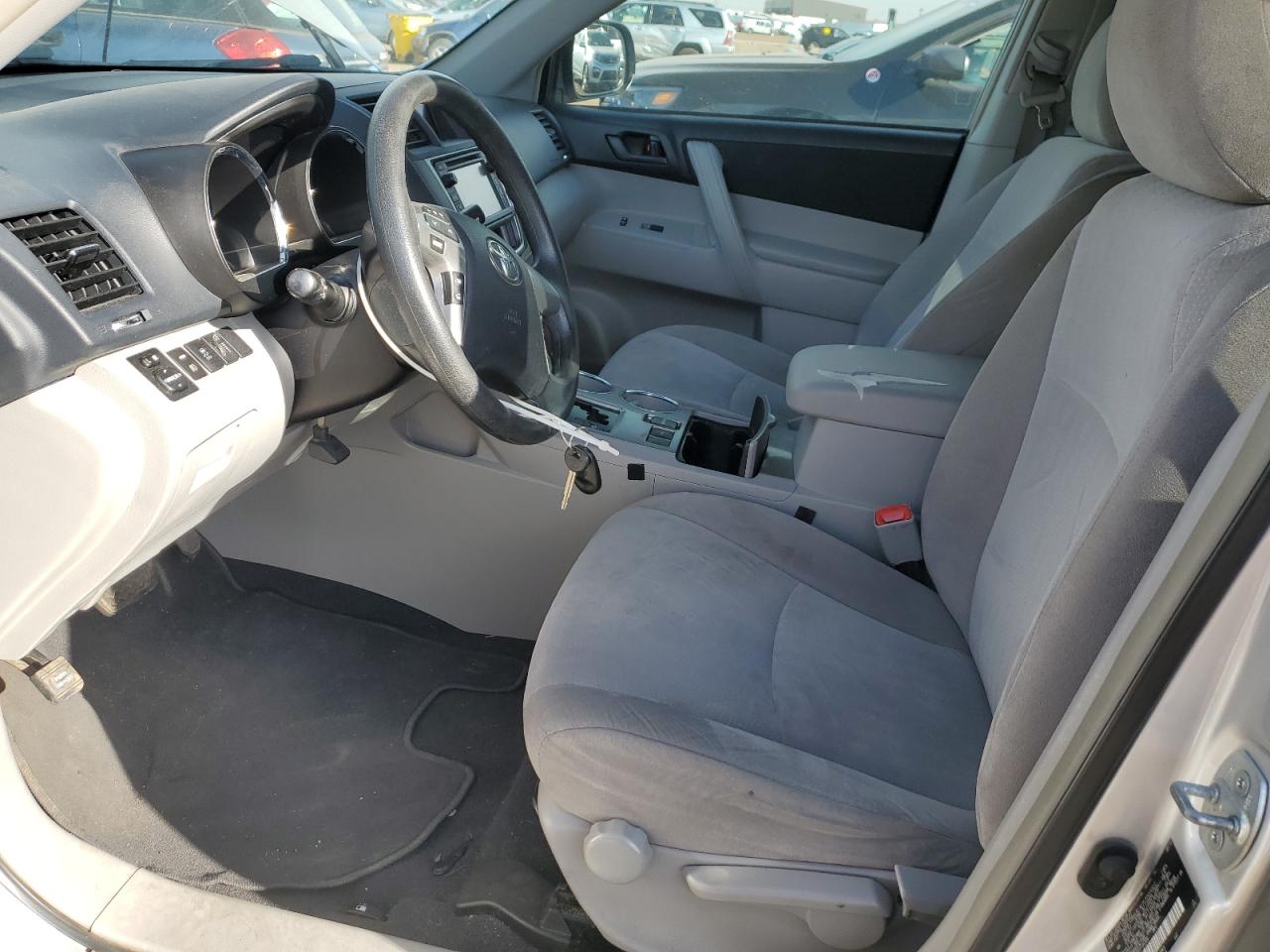 2013 Toyota Highlander - Image 7