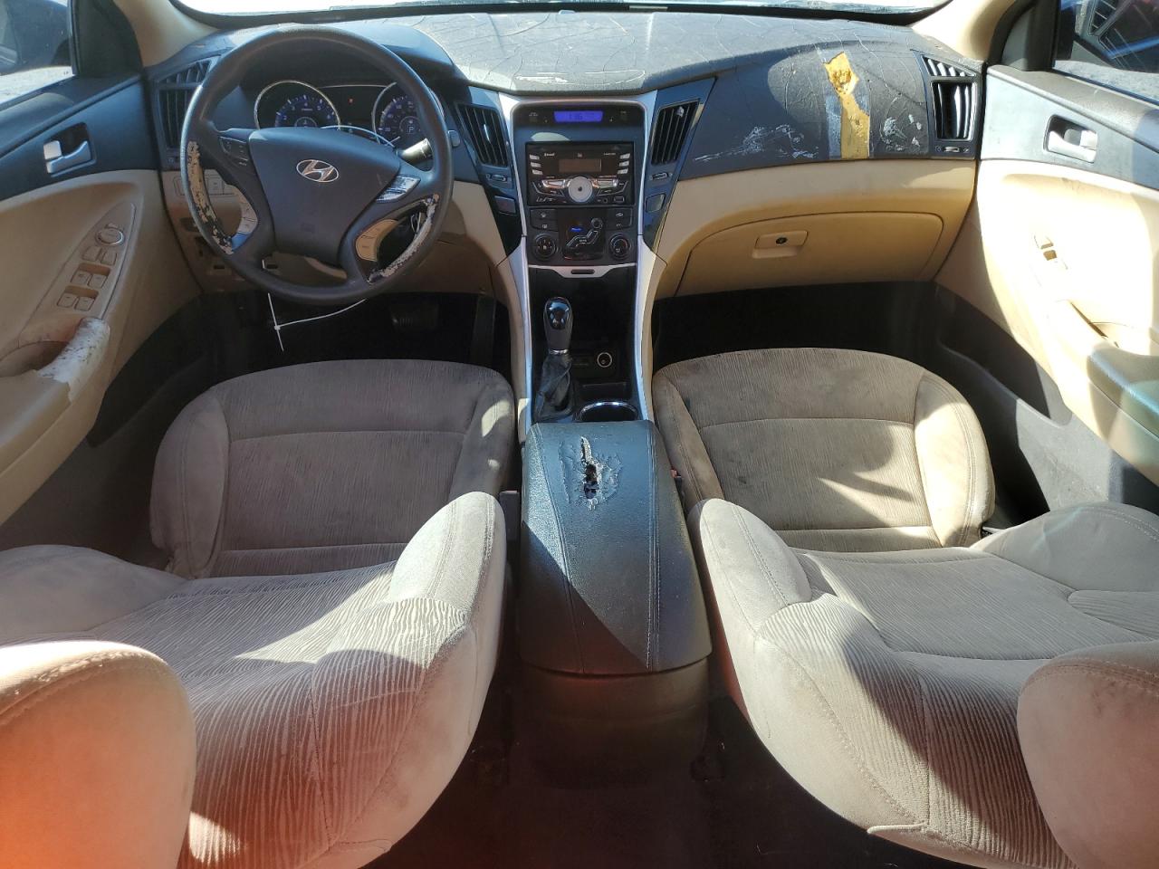 2012 Hyundai Sonata - Image 8