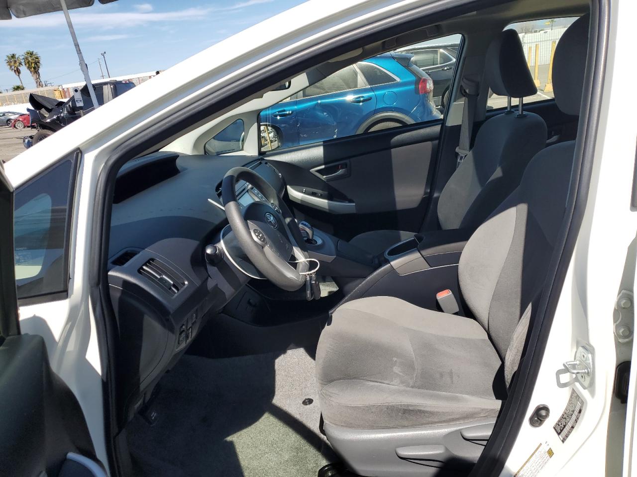 2014 Toyota Prius - Image 7