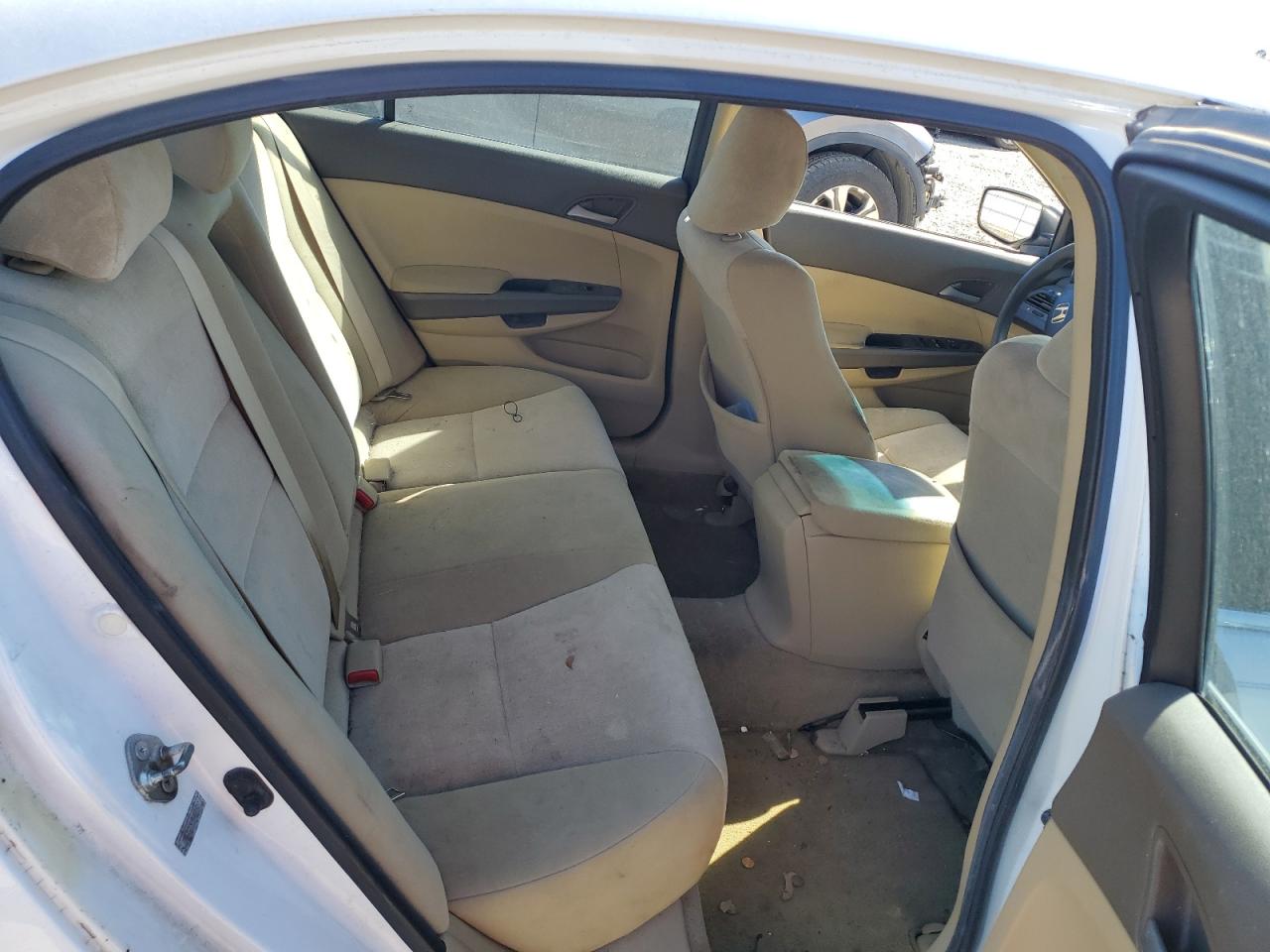 2010 Honda Accord - Image 11
