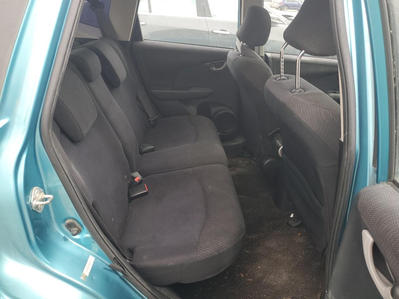 2013 Honda Fit - Image 10