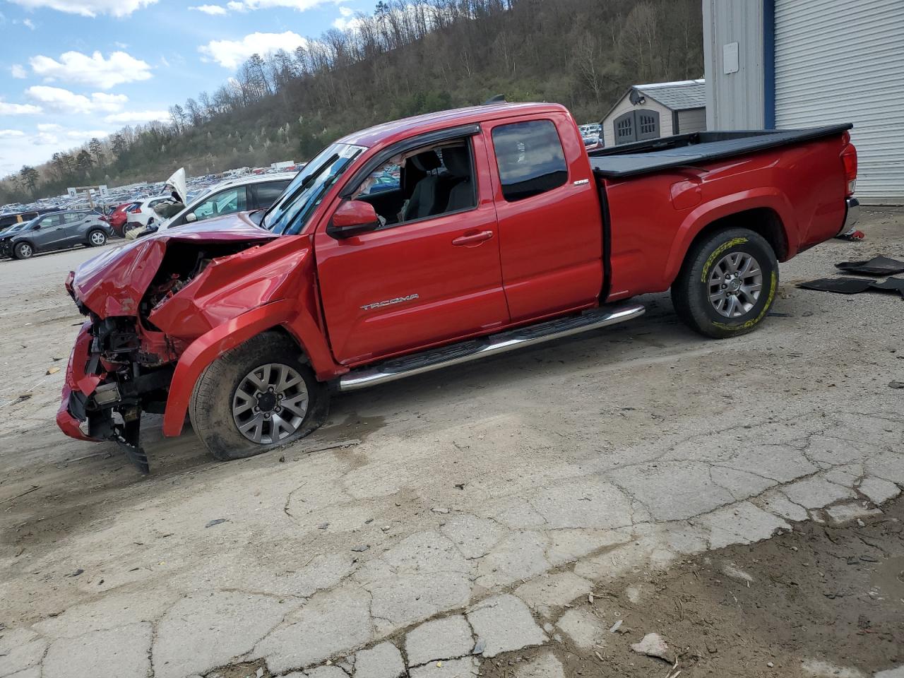 2017 Toyota Tacoma Access Cab for Sale in Hurricane, WV - Front End