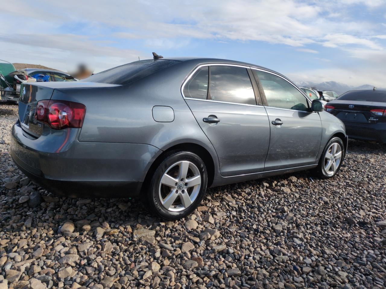 2008 Volkswagen Jetta - Image 3