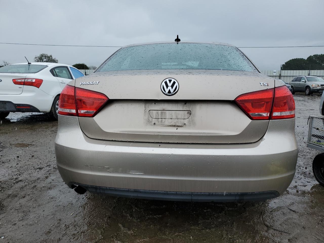 2015 Volkswagen Passat - Image 6