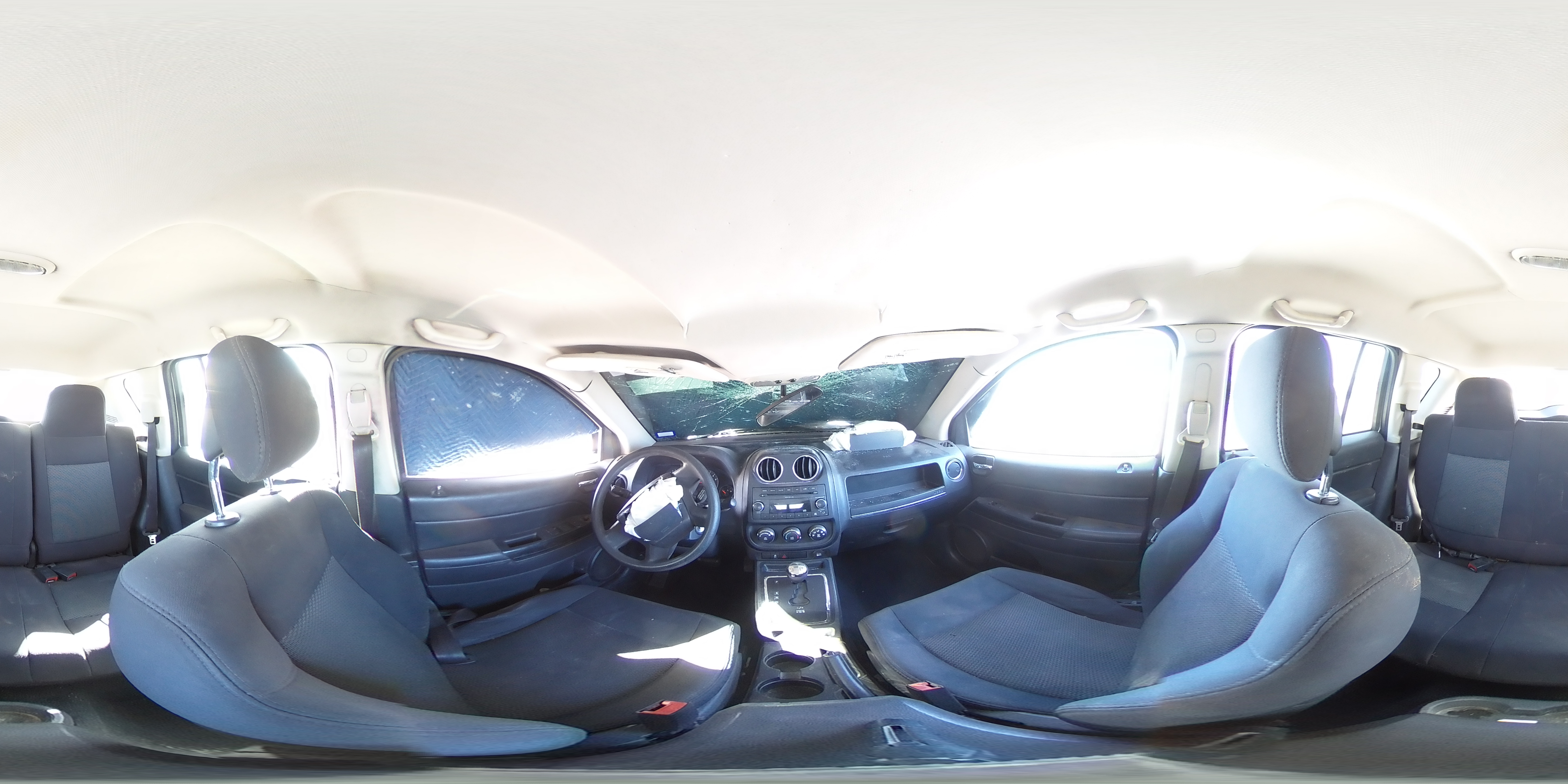 2010 Jeep Compass - Image 14