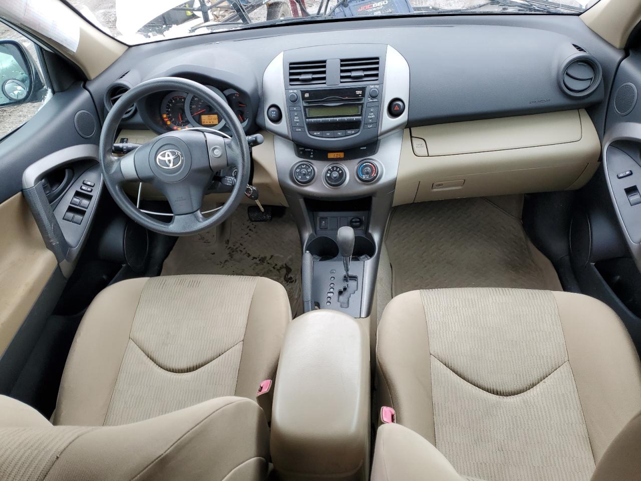 2011 Toyota RAV 4 - Image 8