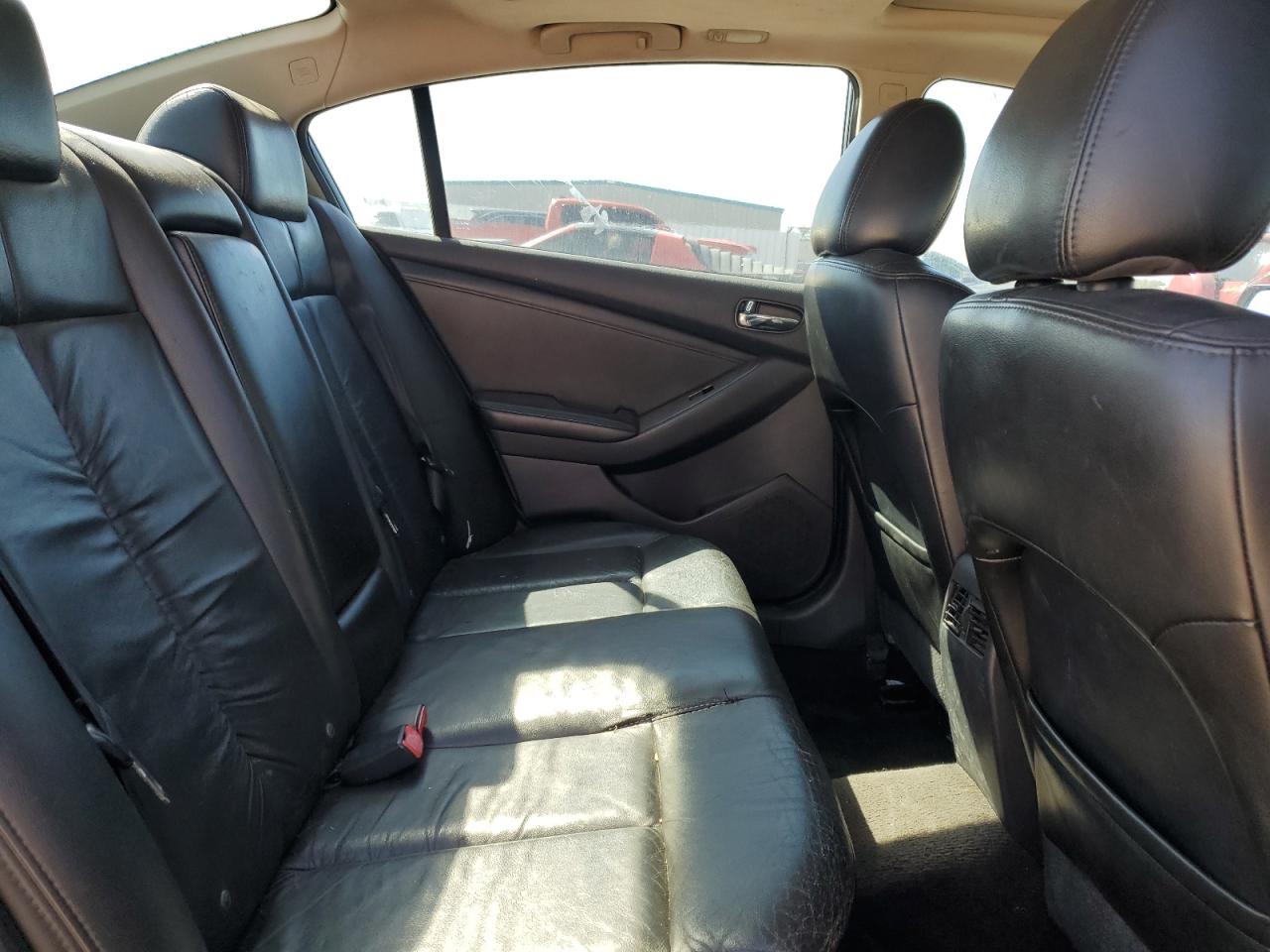 2009 Nissan Altima - Image 10