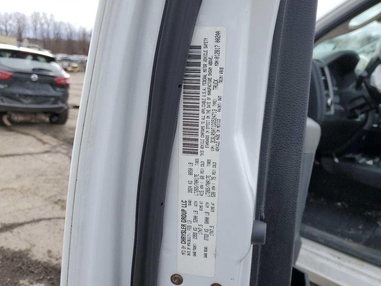 2013 RAM 2500 - Image 12
