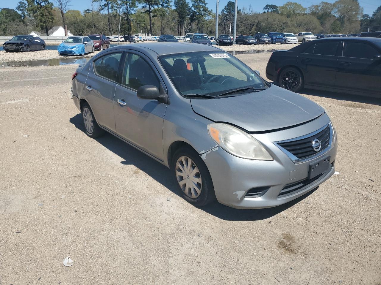 2014 Nissan Versa - Image 4