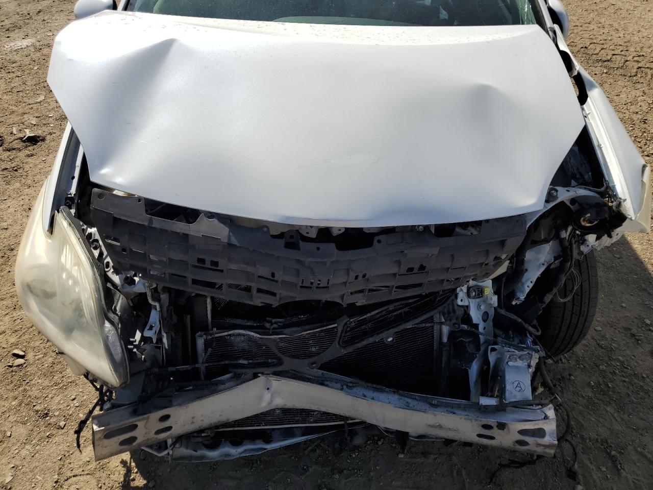 2012 Toyota Prius - Image 12