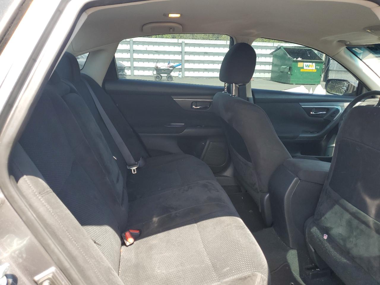 2015 Nissan Altima - Image 10