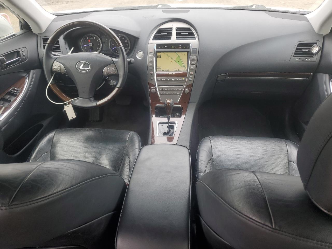 2012 Lexus ES - Image 8