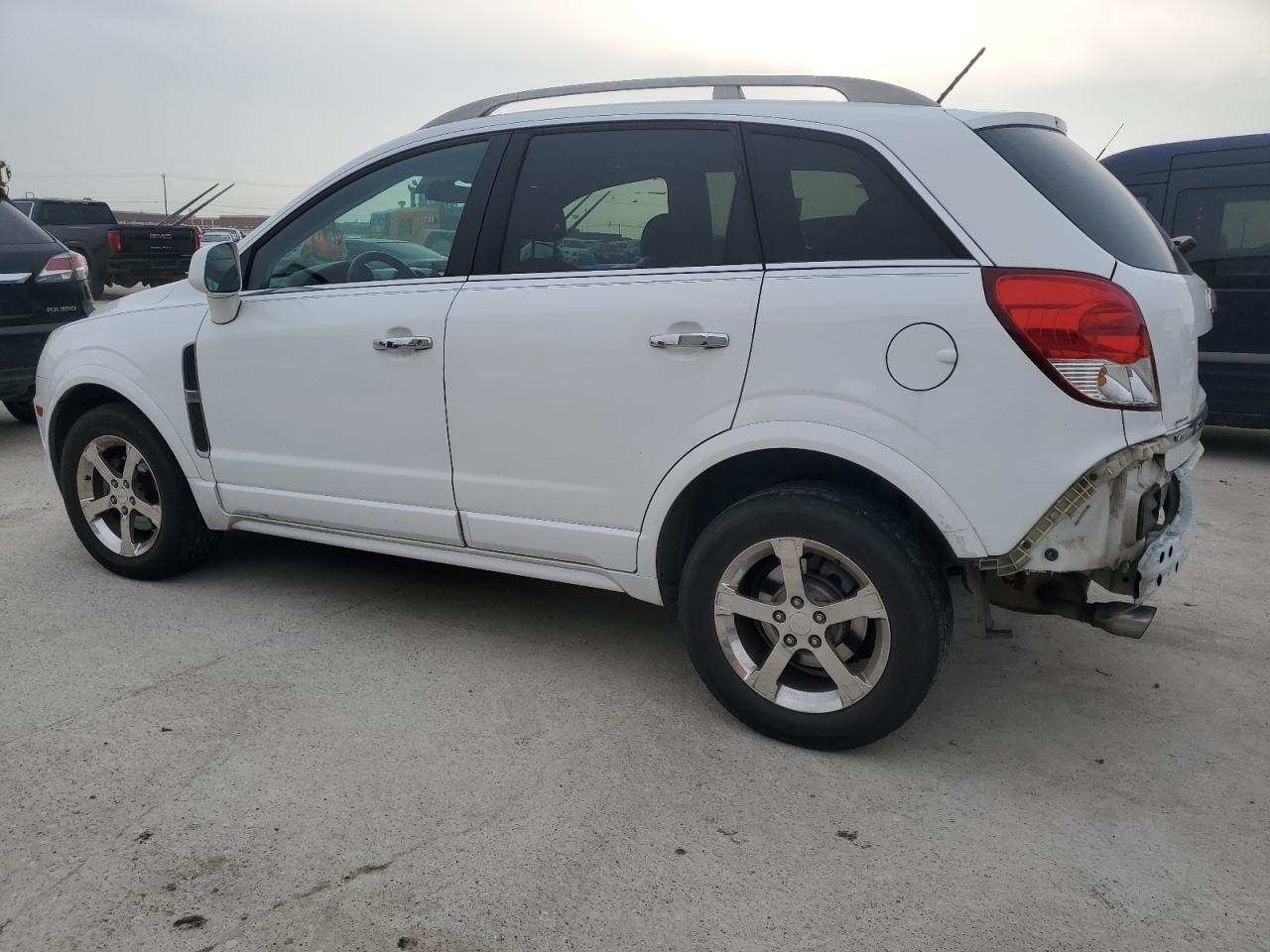 2012 Chevrolet Captiva - Image 2