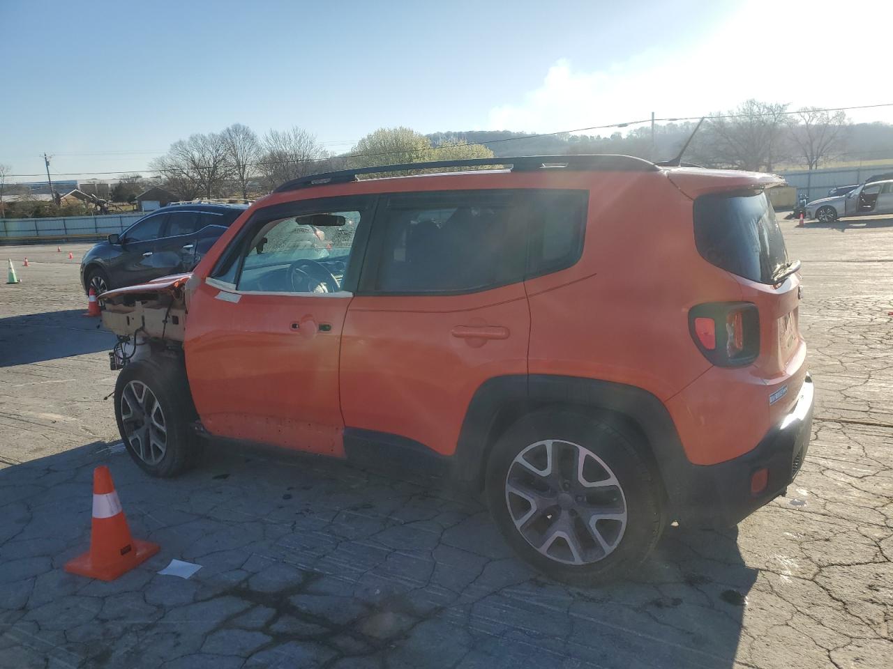 2015 Jeep Renegade - Image 2