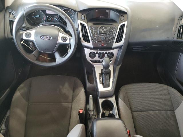 Sedans FORD FOCUS 2014 Srebrny