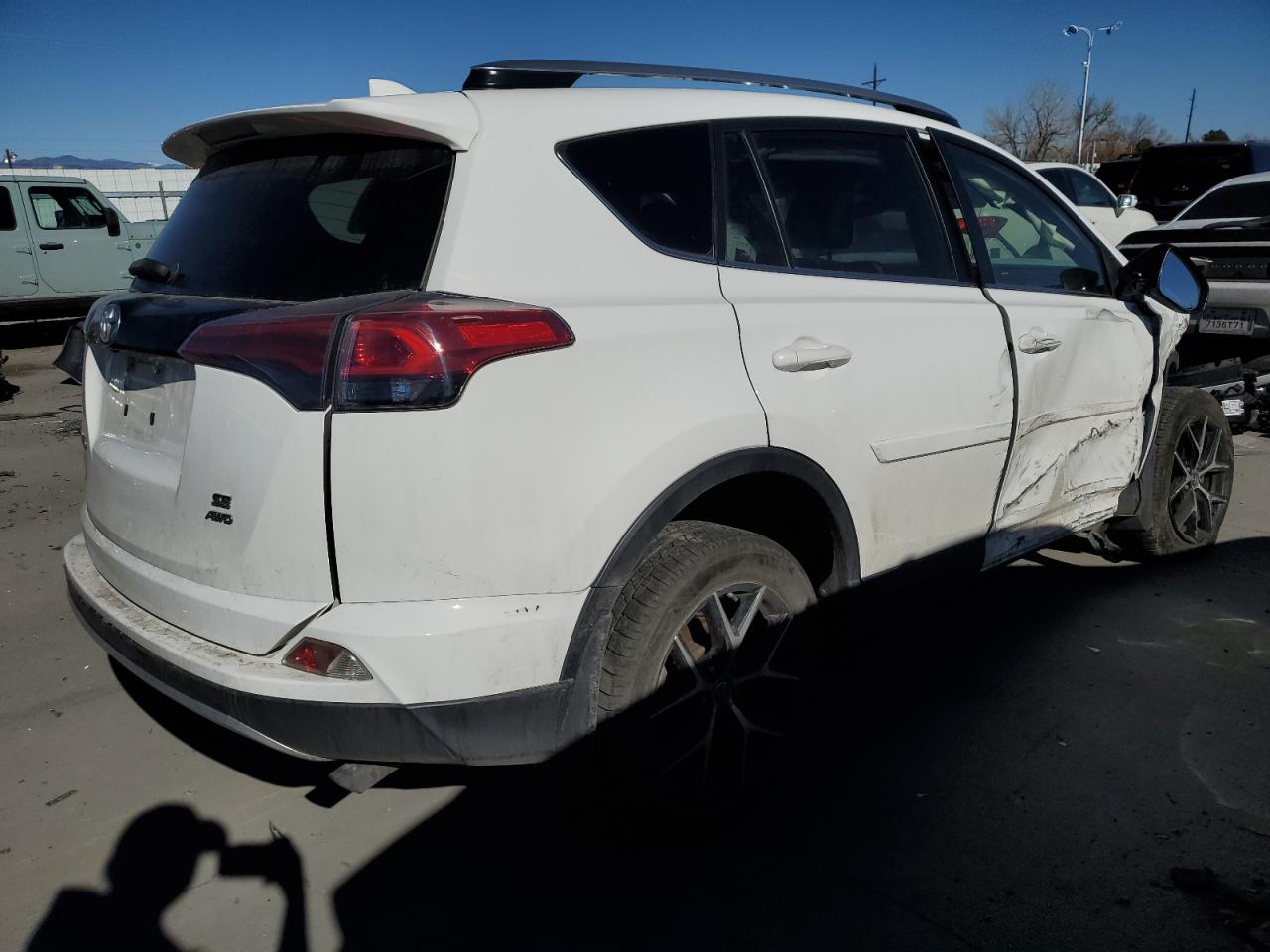 2017 Toyota RAV 4 - Image 3